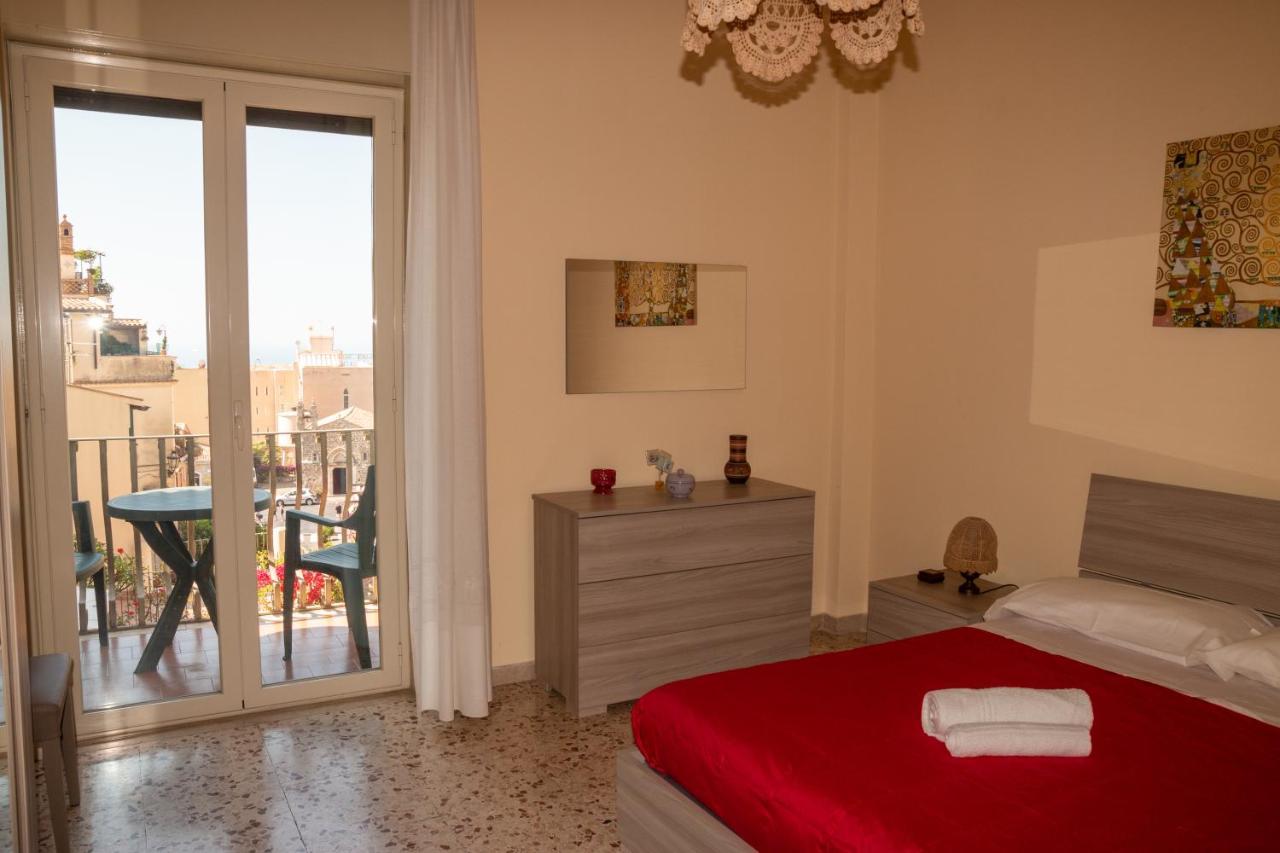 Casa Vacanze Il Vicolo Taormina Exterior foto